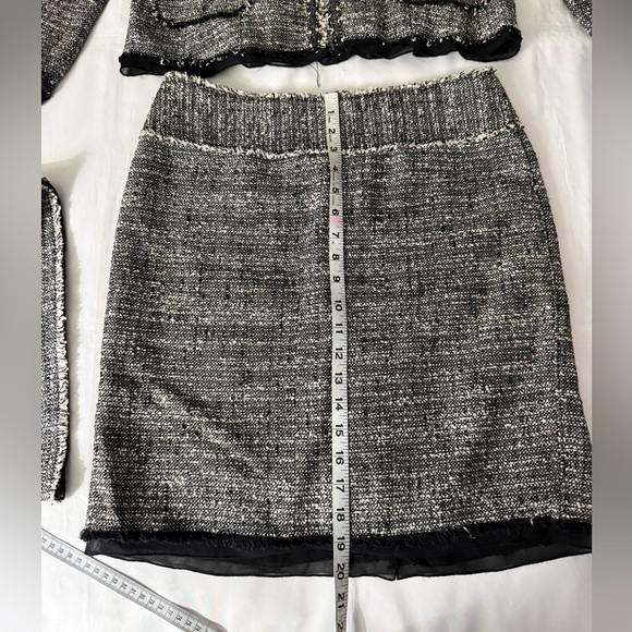 Ann Taylor Fine Italian Fabric Matching Tweed Set - Blazer & Knee Length Skirt - Picture 14 of 16